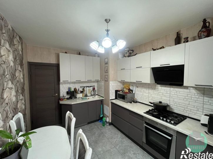 3-комн квартира муниципальное образование Новороссийск,Героев Десантников улица,30