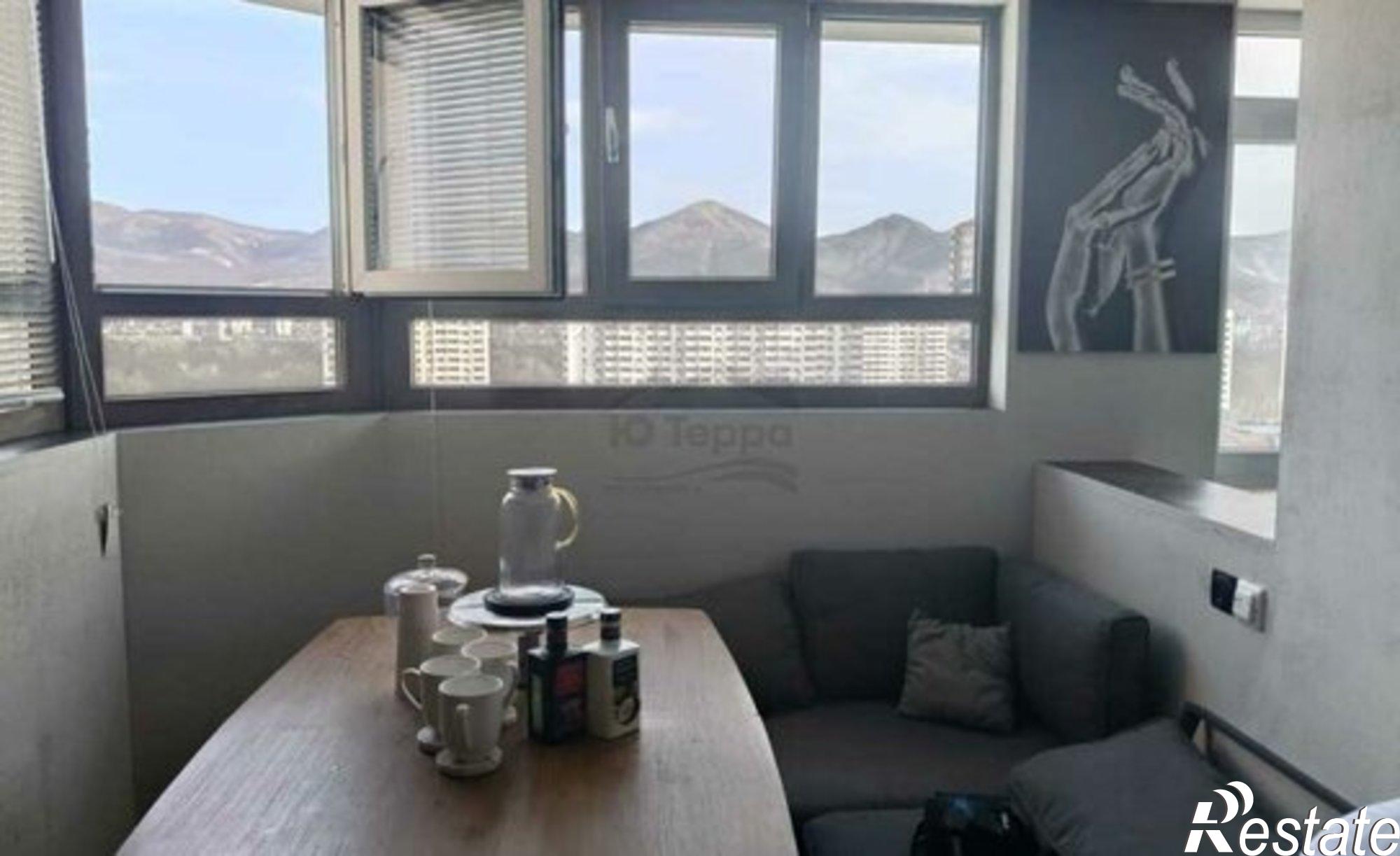 Купить квартиру за 14 000 000 рублей на ул Видова, 121А 4