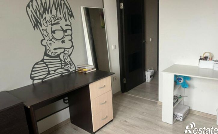 3-комн квартира ул Видова, 220,  д. 220