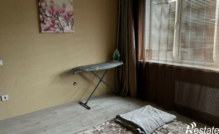 3-комн квартира ул Видова, 220,  д. 220