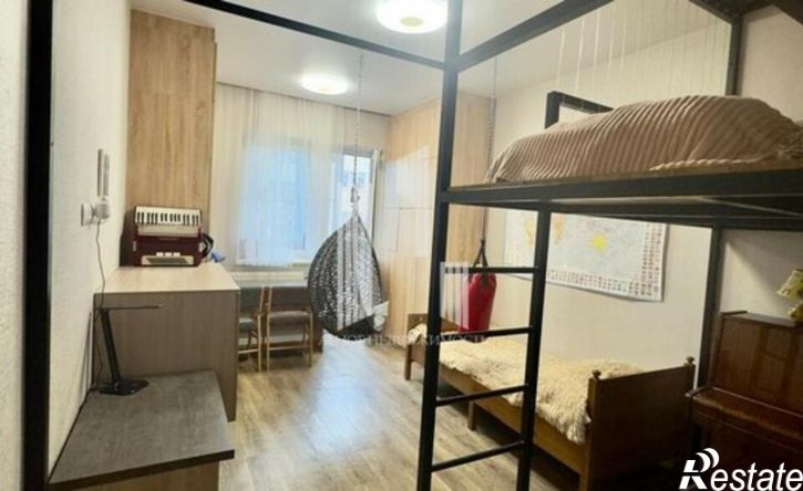 2-комн квартира улица Серова, 17,  д. 17