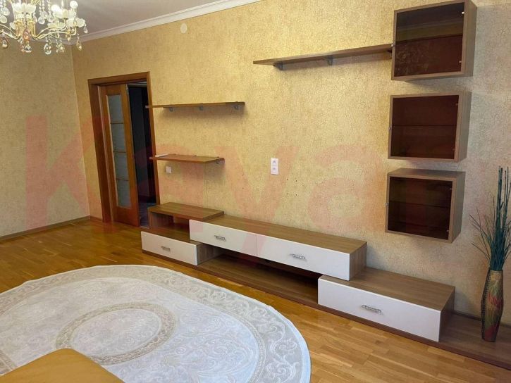 3-комн квартира Пионерская ул.