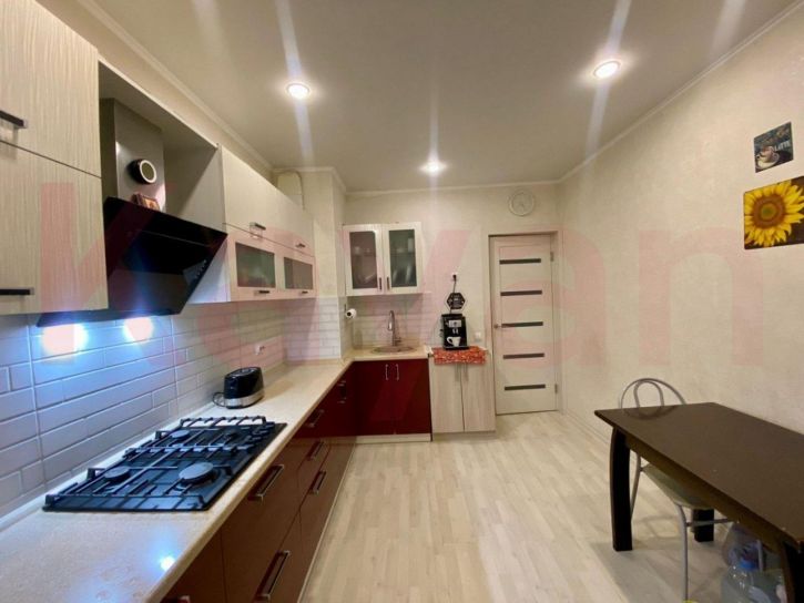 3-комн квартира Энгельса ул.