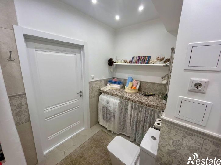 2-комн квартира улица Видова, 121А к8,  д. 121А к8