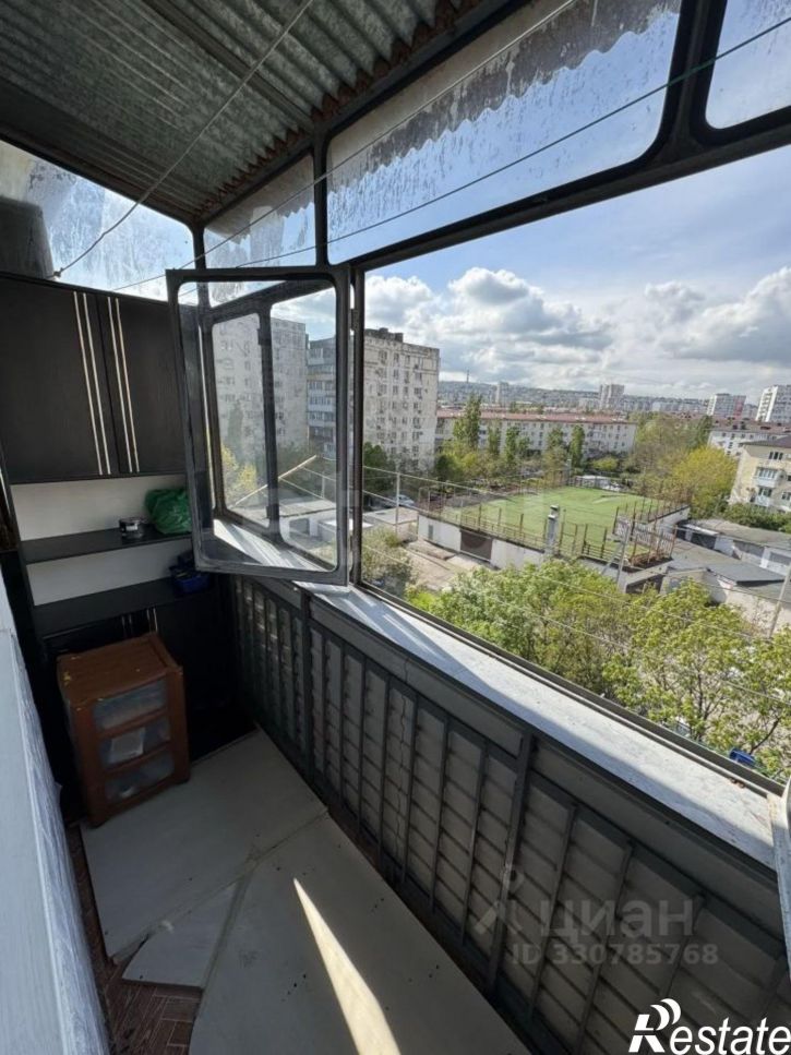 2-комн квартира ул Героев Десантников, 1,  д. 1