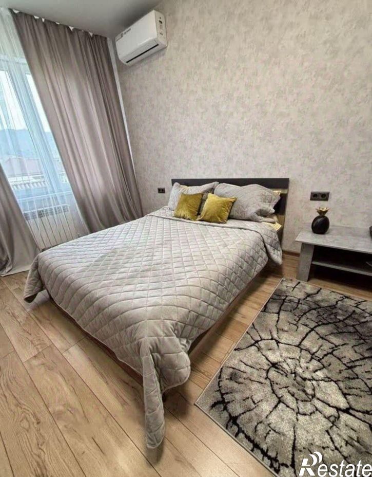 2-комн квартира ул Имени Георгия Соколова, 15,  д. 15