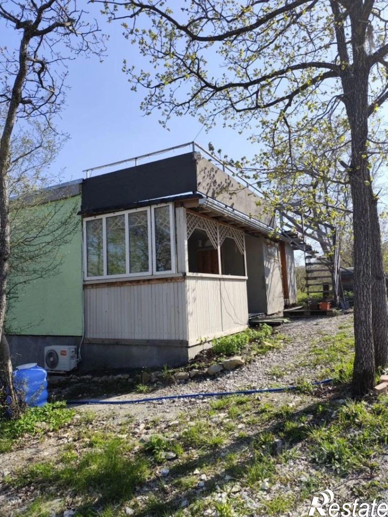 Купить дачу, дом, коттедж за 7 300 000 рублей на ул Суворова, 50Б