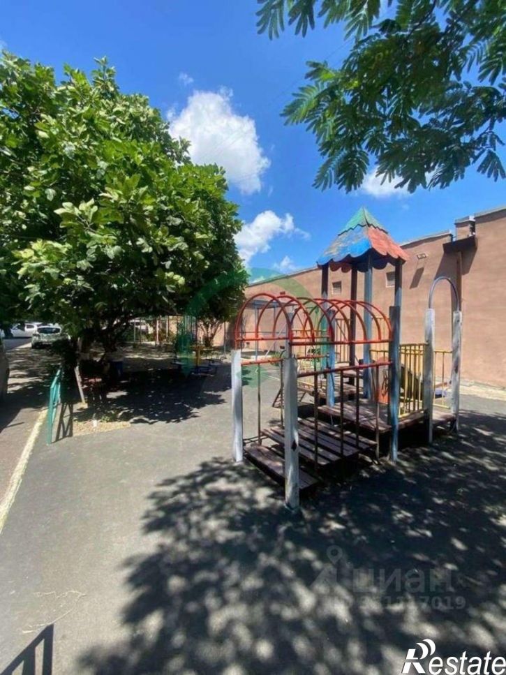 3-комн квартира улица Куникова, 11,  д. 11