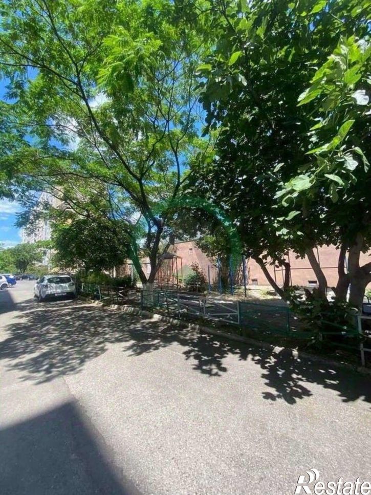 3-комн квартира улица Куникова, 11,  д. 11