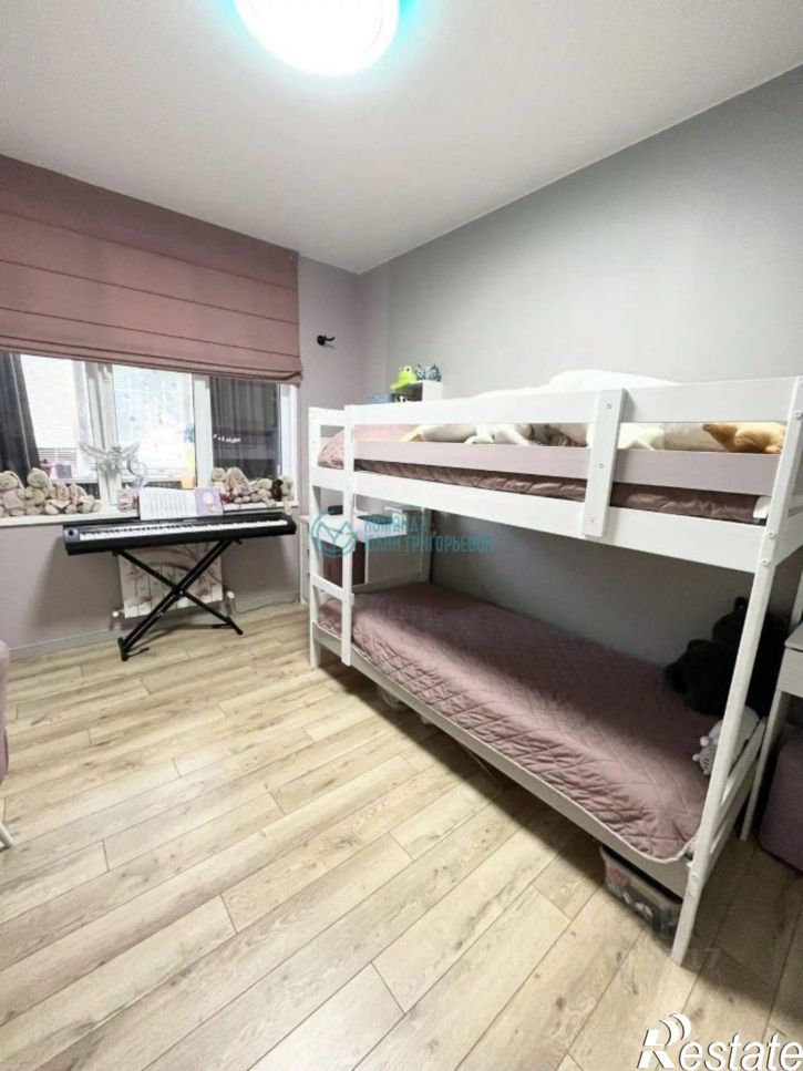 2-комн квартира ул Изумрудная, 1,  д. 1