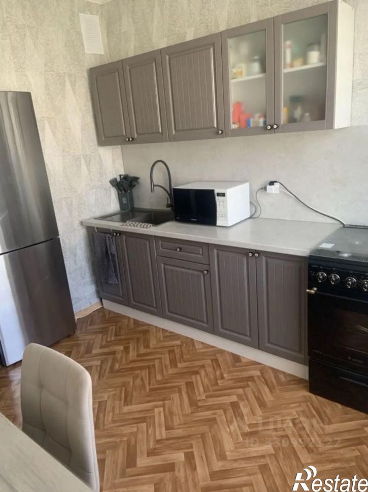 3-комн квартира улица Видова, 56,  д. 56