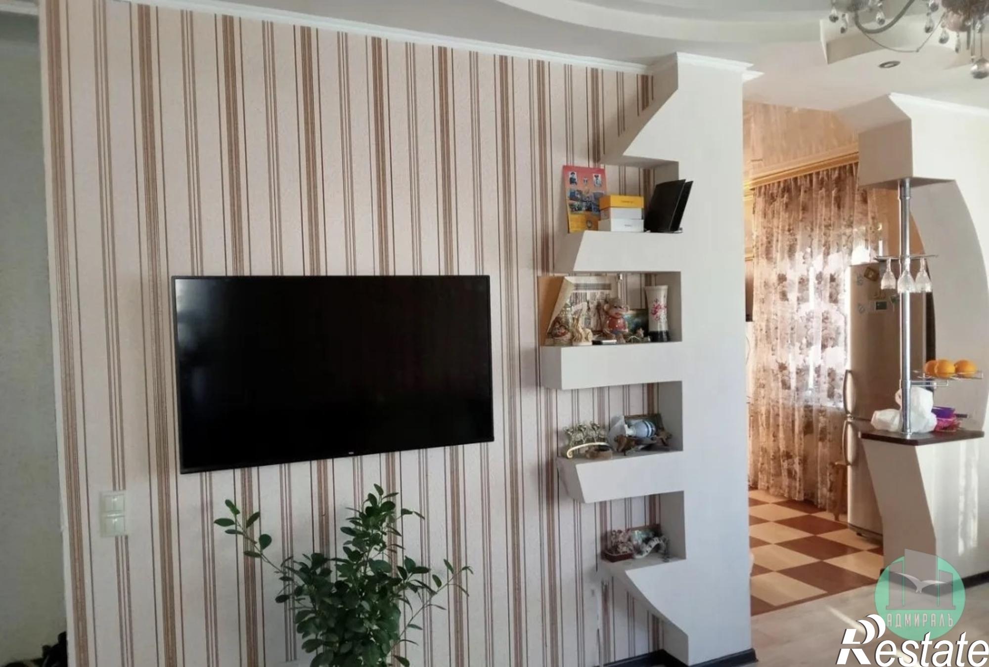 Купить квартиру за 10 300 000 рублей на райкунова улица