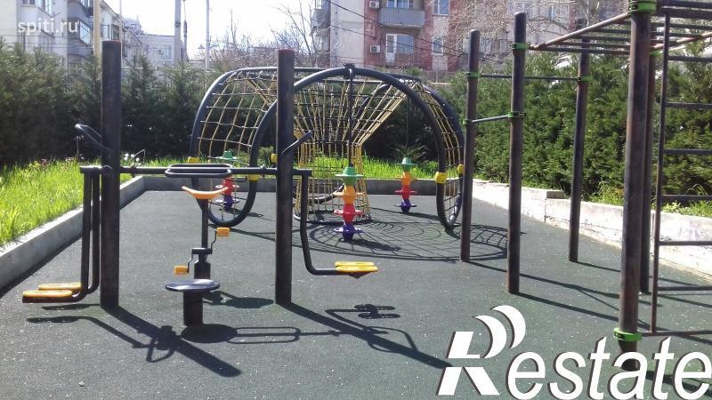 Сдать квартиру за 1 600 рублей на Губернского , 37