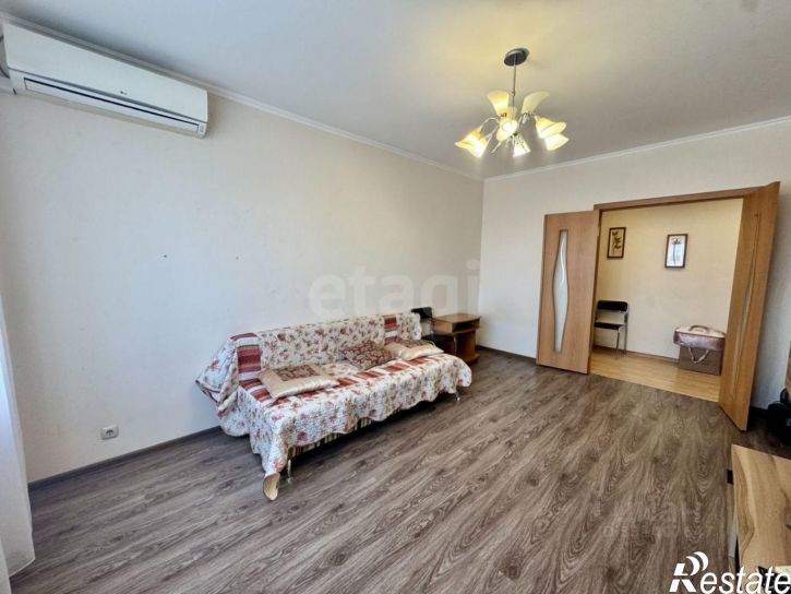3-комн квартира улица Куникова, 52,  д. 52