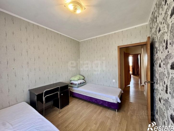 3-комн квартира улица Куникова, 52,  д. 52