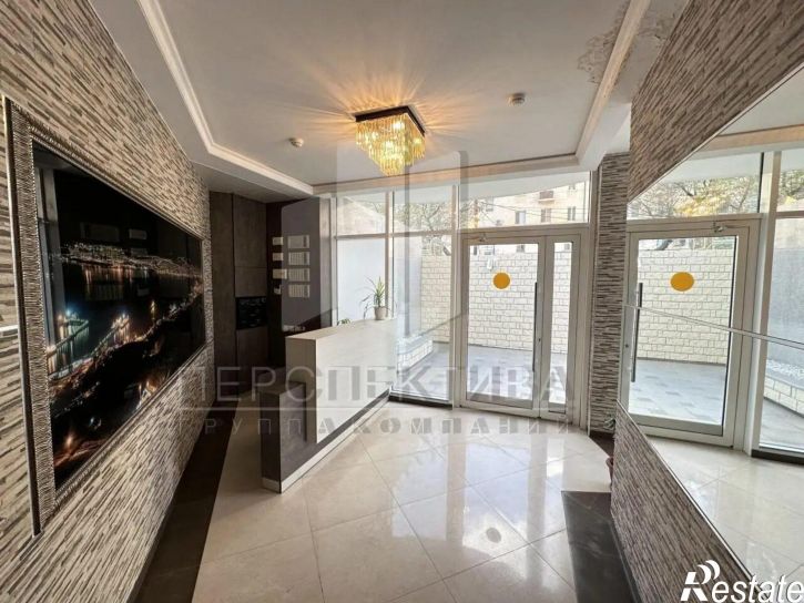 3-комн квартира набережная Адмирала Серебрякова, 7