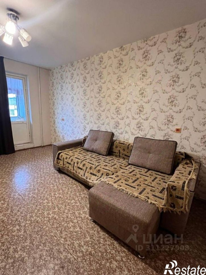 3-комн квартира улица Видова, 167А,  д. 167А