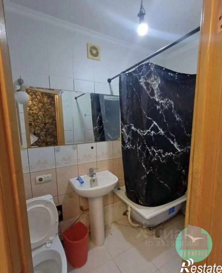 2-комн квартира ул Героев Десантников, 1,  д. 1