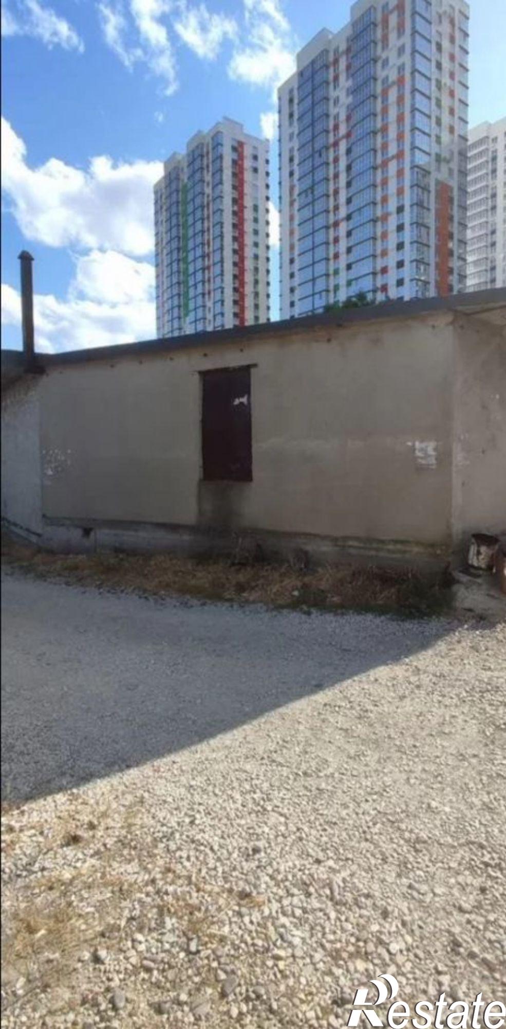 Купить гараж, место в паркинге за 2 994 460 рублей на ул Мизюкова, 12