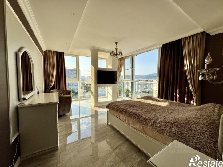 3-комн квартира ул Видова, 210Г,  д. 210Г