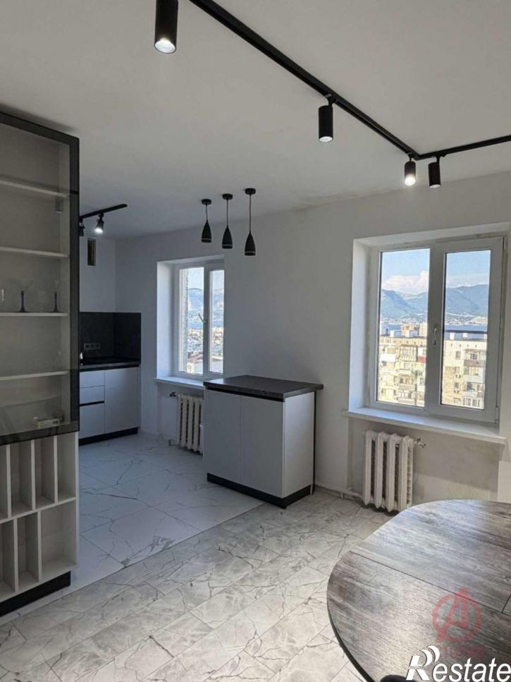 3-комн квартира ул Героев Десантников, 61А,  д. 61А