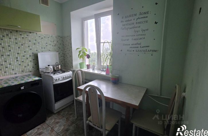 2-комн квартира наб Имени Адмирала Серебрякова, 49,  д. 49