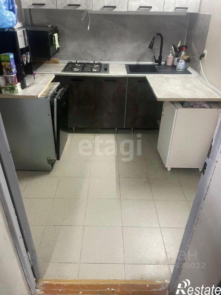 3-комн квартира ул Ревельская, 18,  д. 18