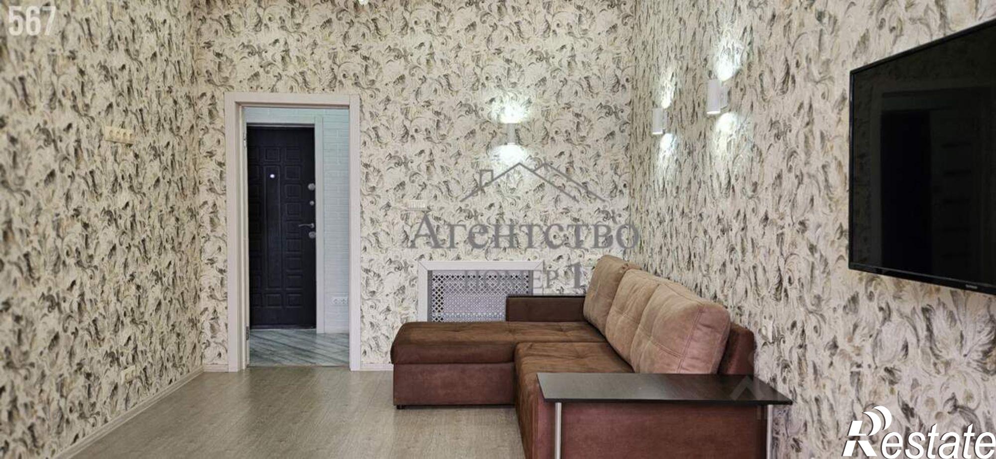 Купить квартиру за 10 000 000 рублей на ул Суворовская, 71