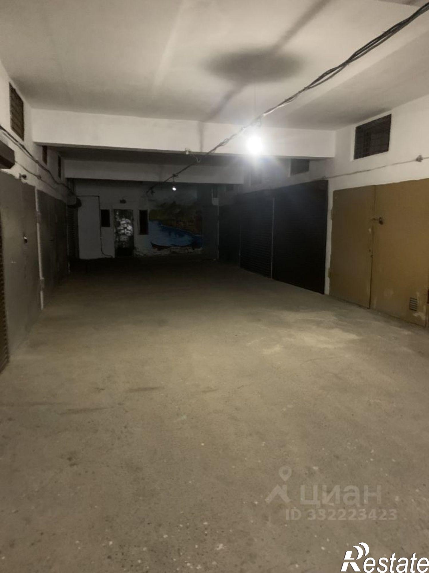 Купить гараж, место в паркинге за 2 174 860 рублей на ул Молодежная, 28