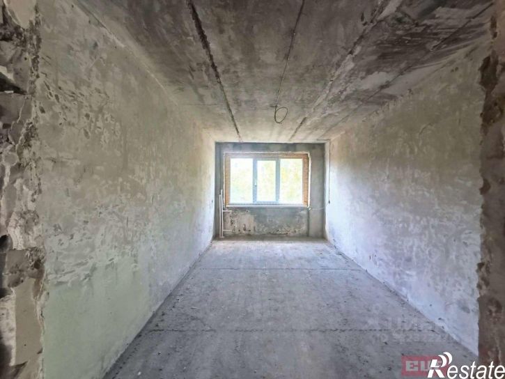 3-комн квартира ул Героев Десантников, 37,  д. 37