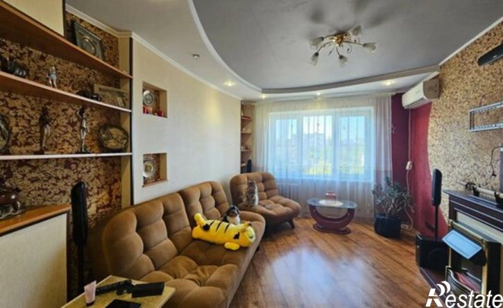 3-комн квартира ул Героев Десантников, 81,  д. 81