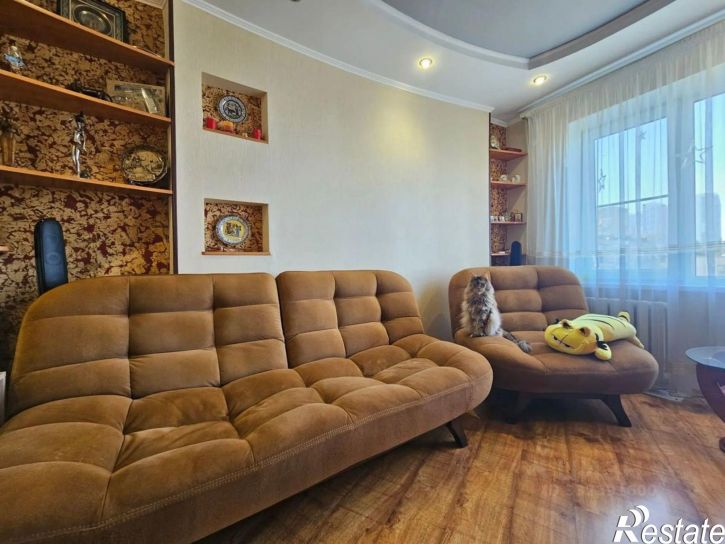 3-комн квартира ул Героев Десантников, 81,  д. 81