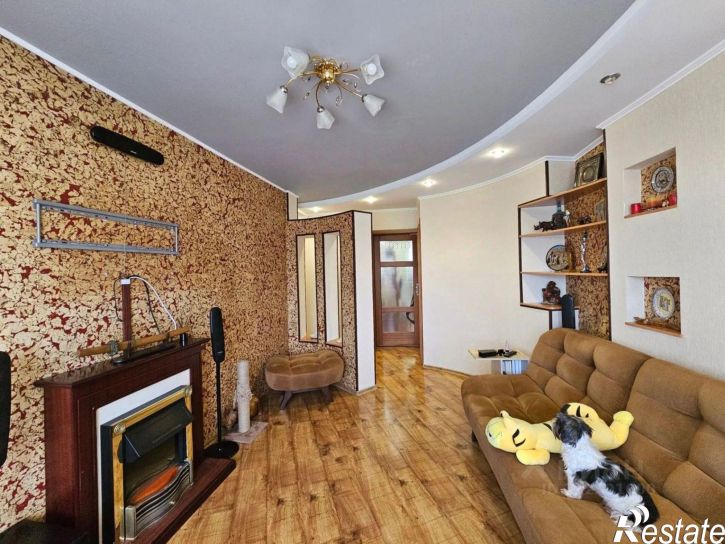 3-комн квартира ул Героев Десантников, 81,  д. 81