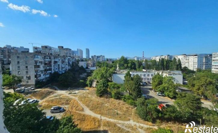 3-комн квартира ул Героев Десантников, 81,  д. 81