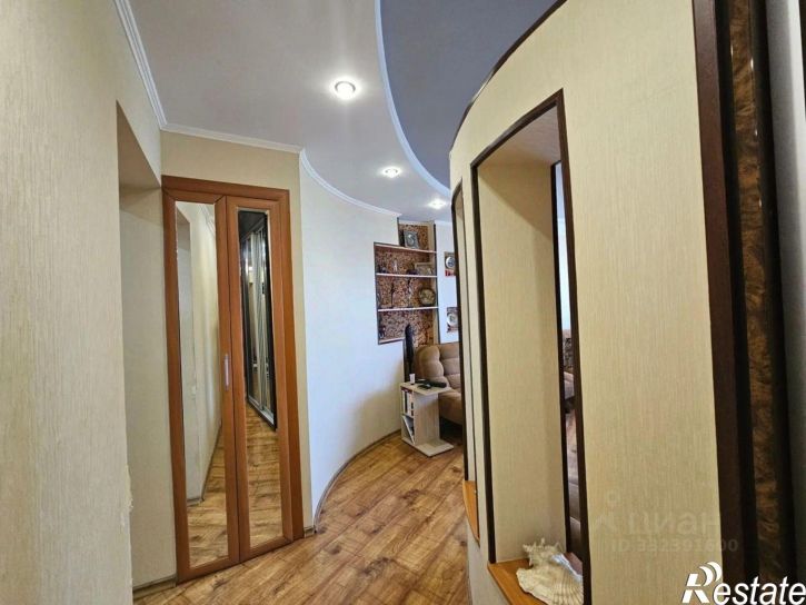 3-комн квартира ул Героев Десантников, 81,  д. 81