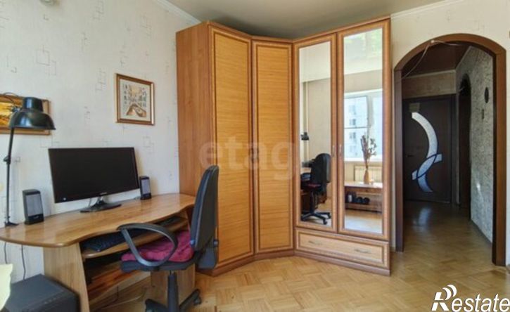 3-комн квартира ул Дзержинского, 130,  д. 130