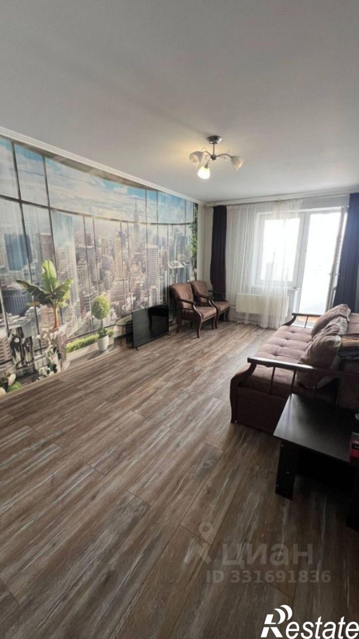 3-комн квартира ул Суворовская, 77,  д. 77