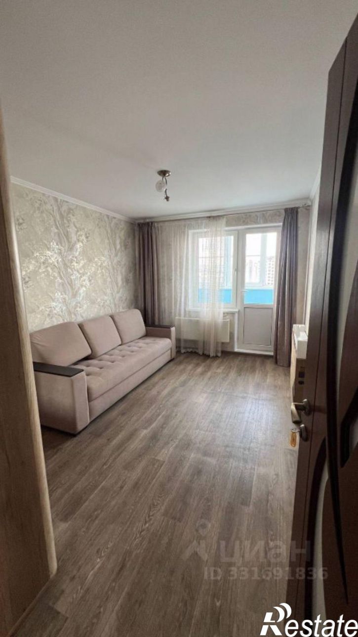 3-комн квартира ул Суворовская, 77,  д. 77
