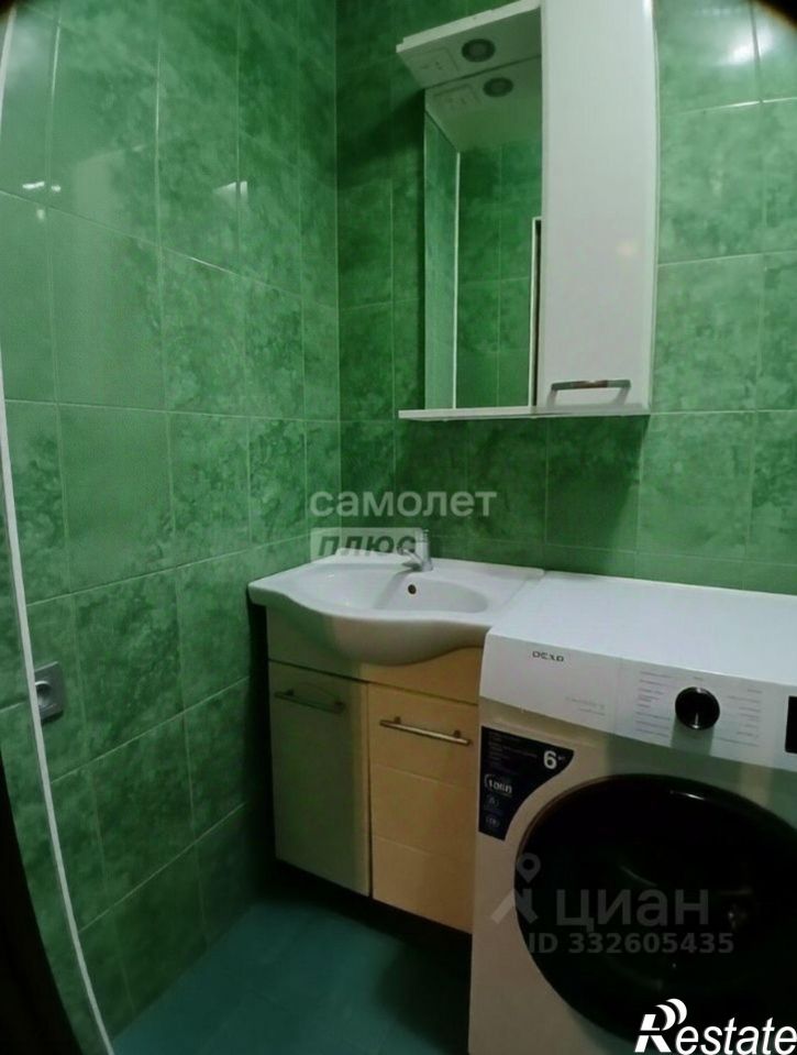 3-комн квартира ул Видова, 160А,  д. 160А