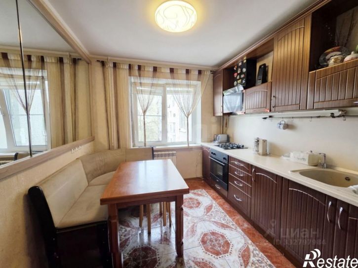 3-комн квартира наб Имени Адмирала Серебрякова, 69,  д. 69