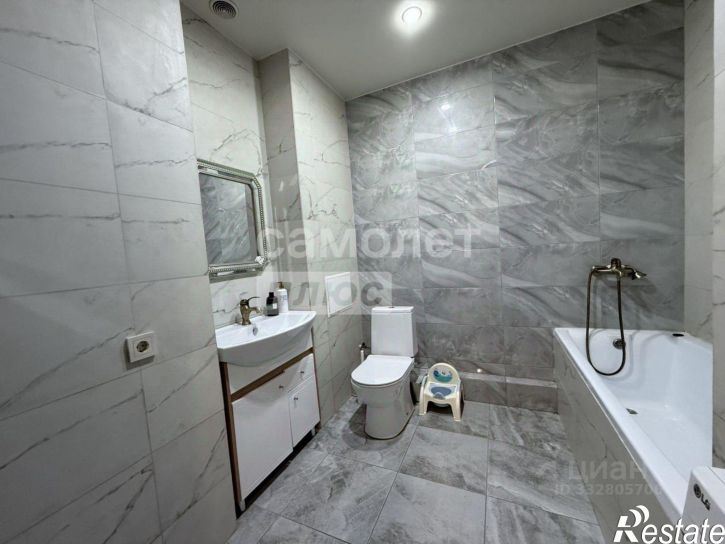 2-комн квартира пр-кт Дзержинского, 231,  д. 231