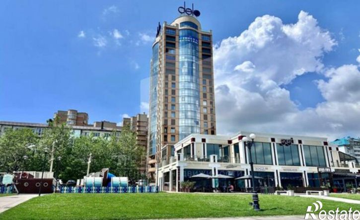 6-комн квартира наб Имени Адмирала Серебрякова, 17,  д. 17