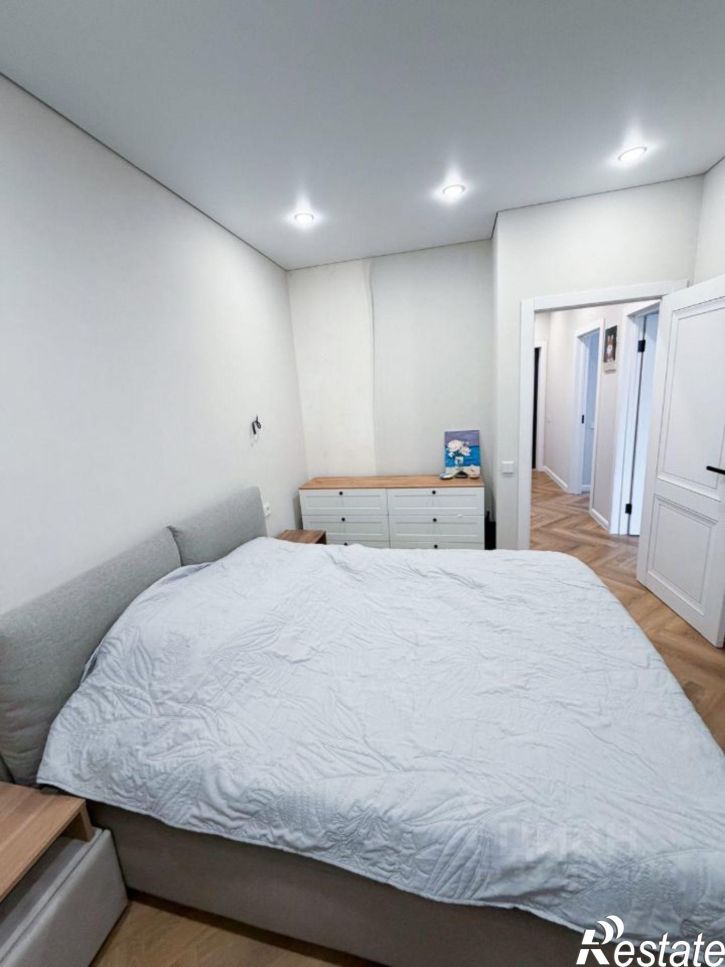 2-комн квартира ул Революции 1905 года, 37,  д. 37