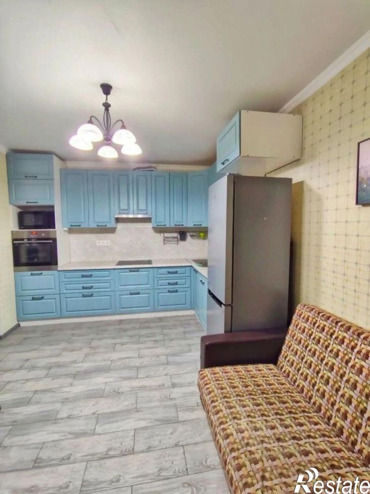3-комн квартира ул Бориса Пупко, 5,  д. 5