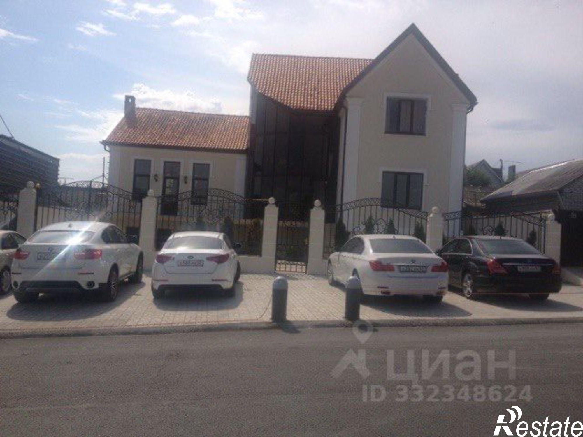 Купить дачу, дом, коттедж за 50 000 000 рублей на ул Цедрика, 66