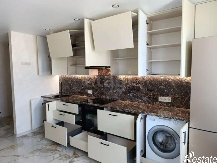 2-комн квартира б-р Имени Дмитрия Шостаковича, 20,  д. 20