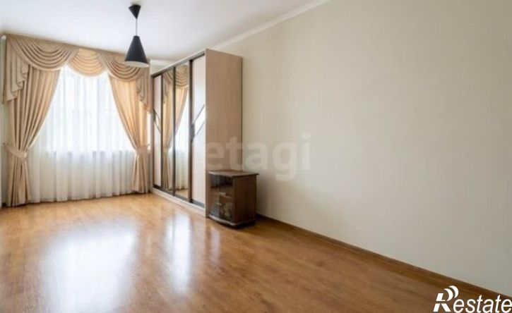 2-комн квартира пр-кт Дзержинского, 230,  д. 230