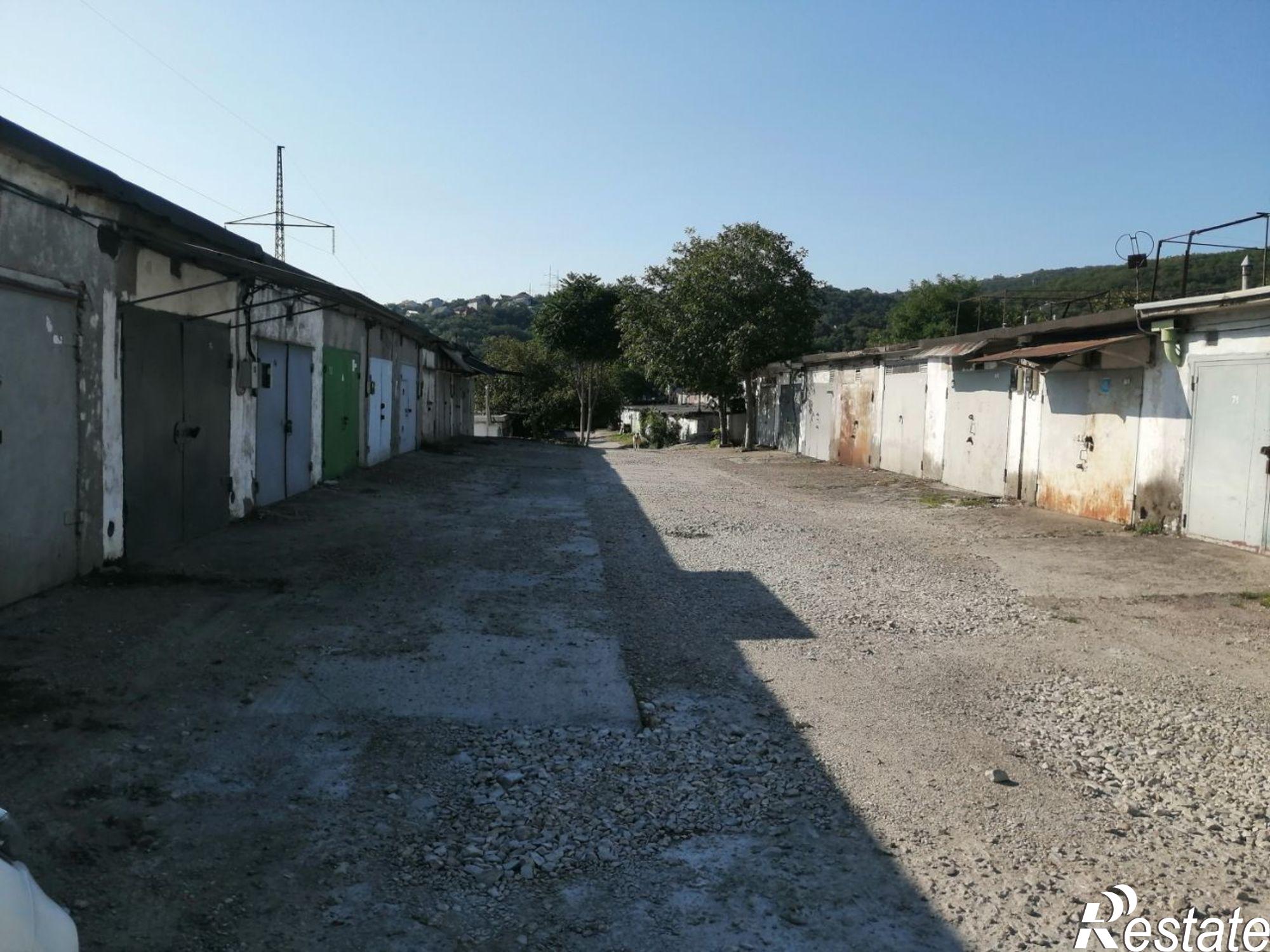 Купить гараж, место в паркинге за 1 500 010 рублей на Безводный пер, 7