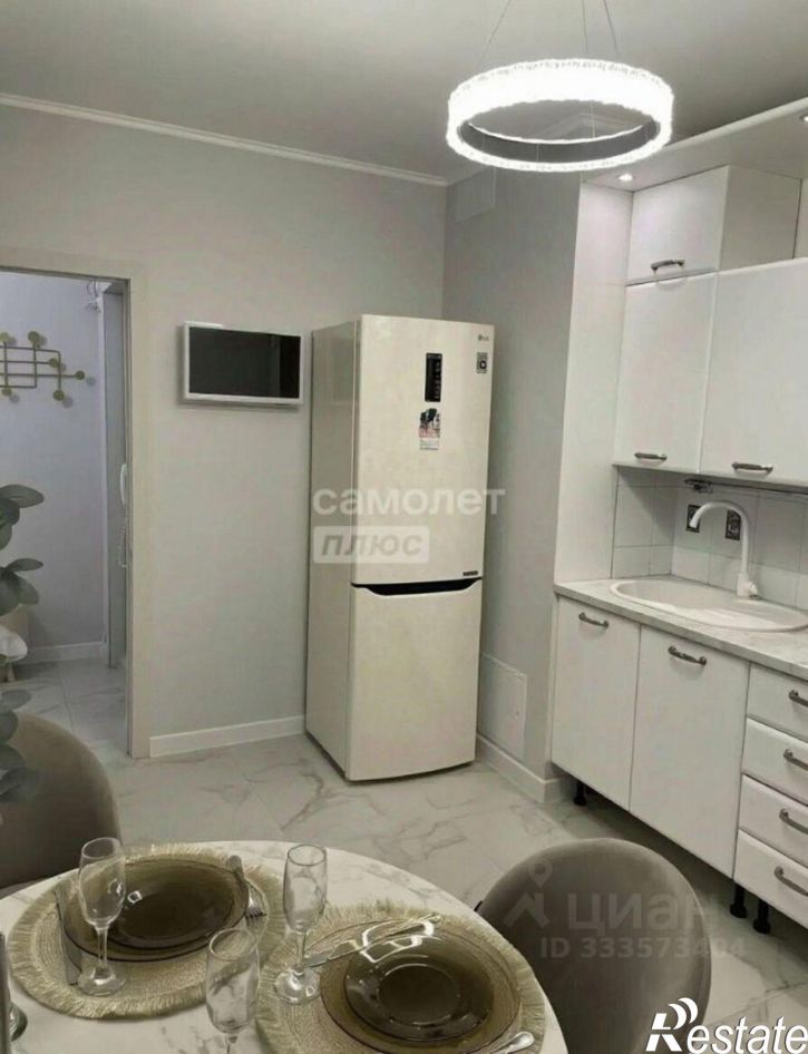 3-комн квартира ул Карамзина, 27,  д. 27