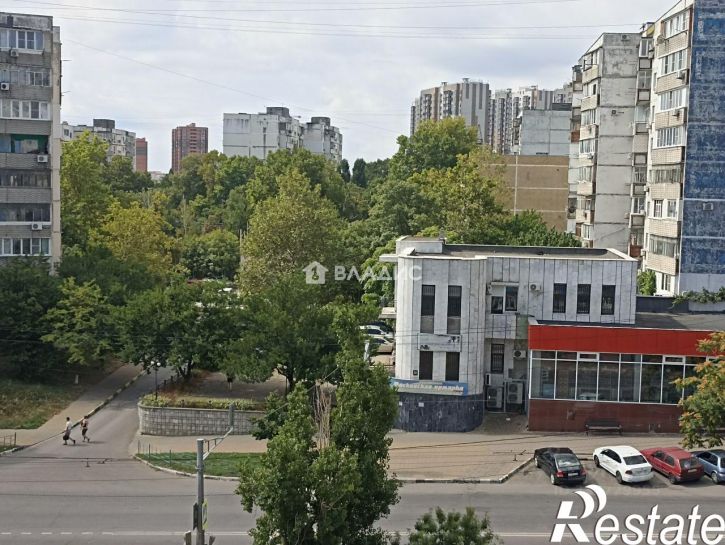1-комн квартира улица Героев Десантников, 81,  д. 81
